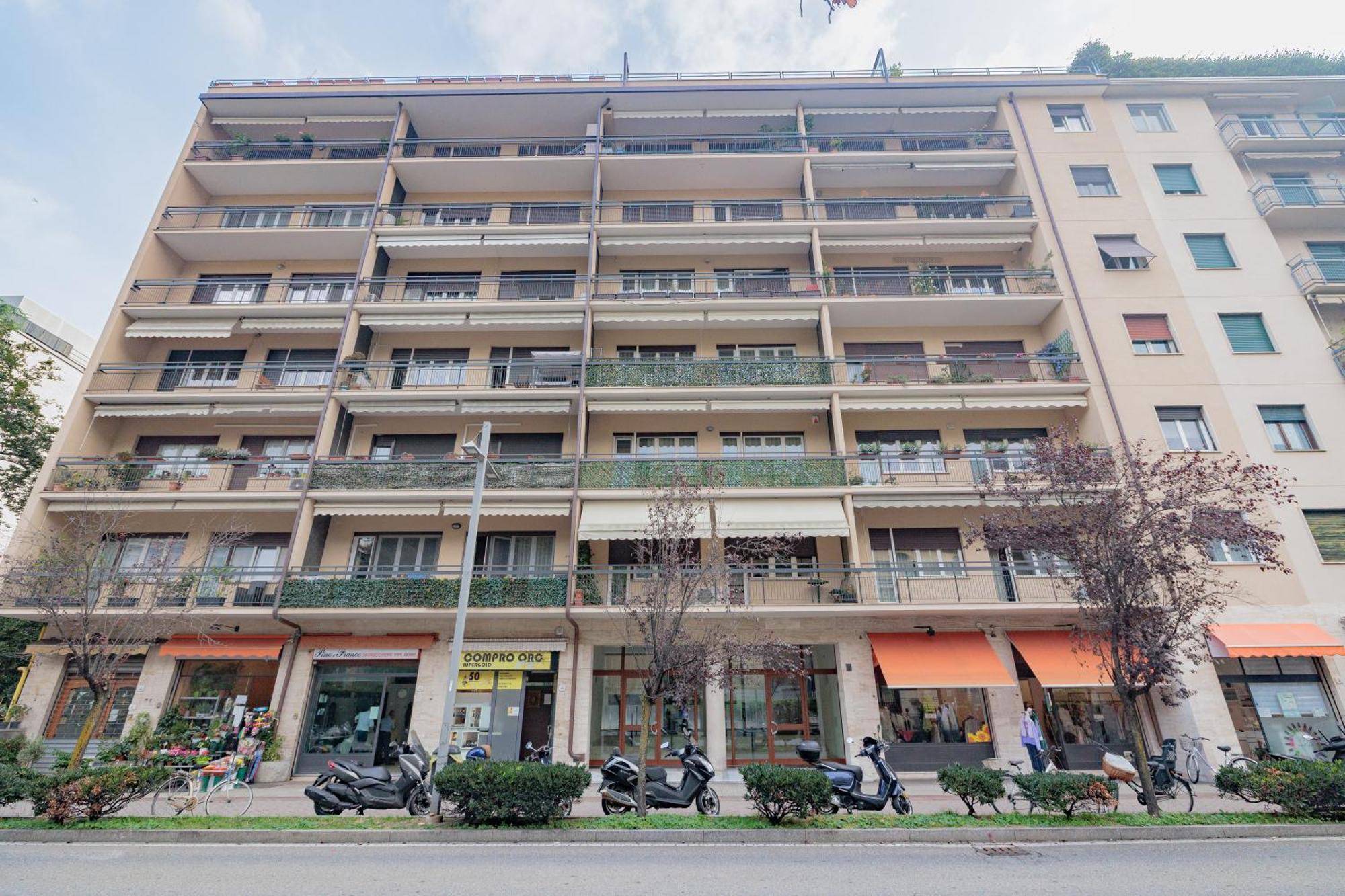 La Casa Di Alessia Nel Centro Di Como - Alessiatravelling Bagian luar foto